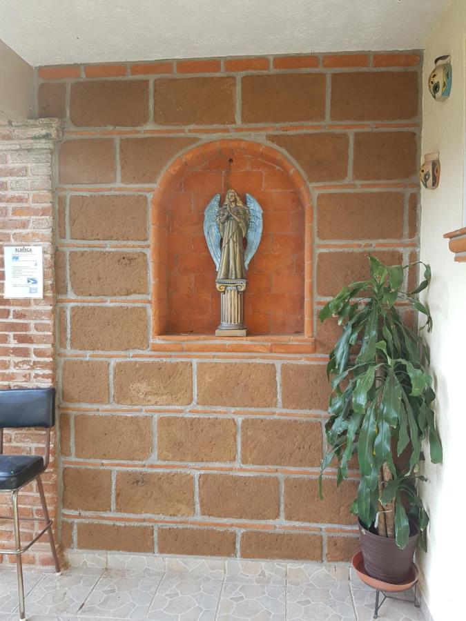 Casa Los Peregrina Cuernavaca Bagian luar foto