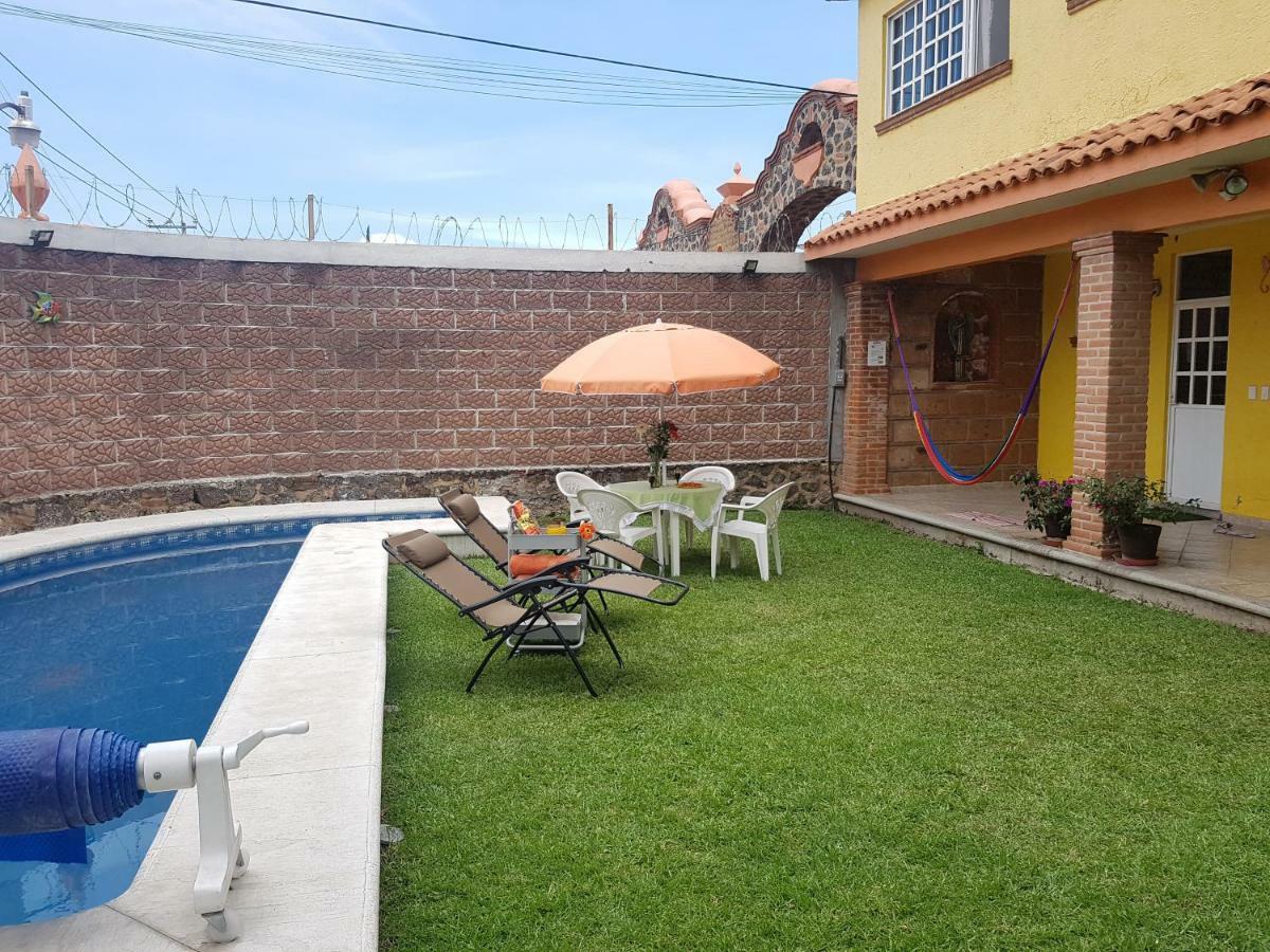 Casa Los Peregrina Cuernavaca Bagian luar foto